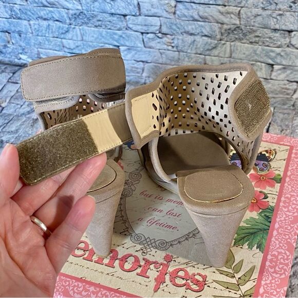 Avon Taupe Wedge Style Sandals Modern Perforated Design Womens Size 9 - Picture 4 of 6